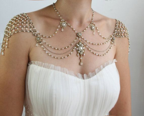 Shoulder necklace