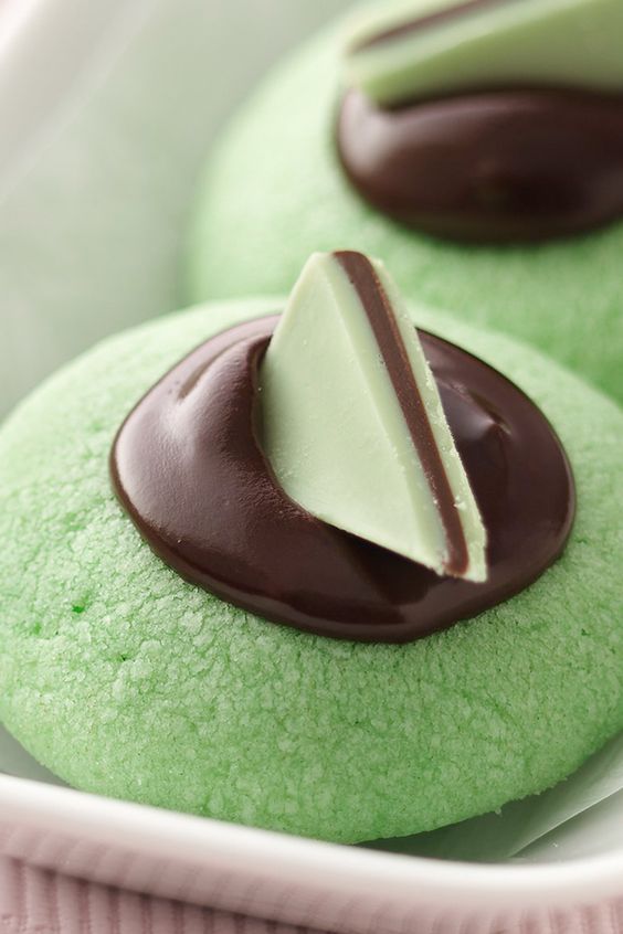 Chocolate-Mint Thumbprints