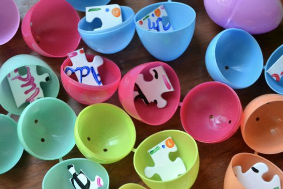 Puzzle egg hunt