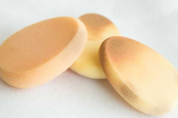 Makeup sponges