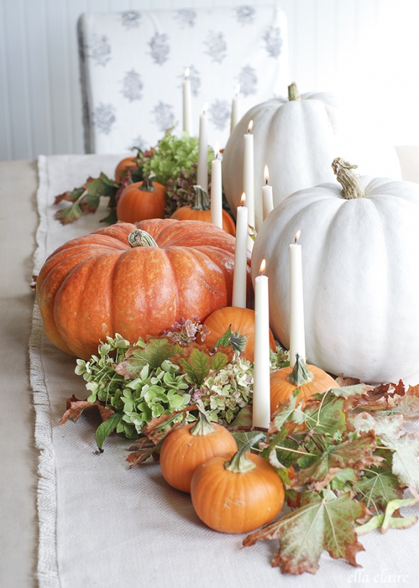 surround-your-candle-holder-with-pumpkins-and-leaves