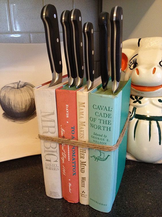 Book knife holder