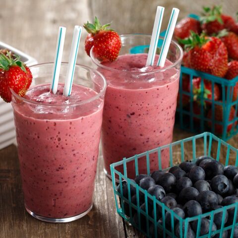 4 Berry Smoothies that Boost Your Antioxidant Intake