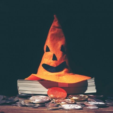 9 Fast Ways to Make Money for Halloween