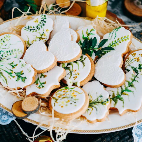 10 Absolutely New Ways to Decorate Your Cookies