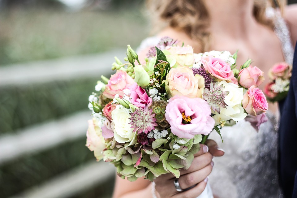 Berry Smoke and Gray fall wedding colors