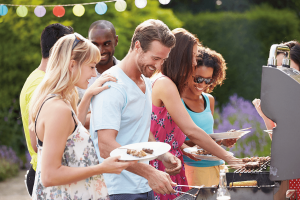 10 Low-Cost Ideas for a Summer BBQ