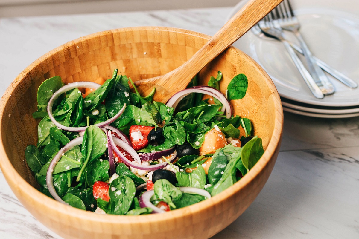 Spinach salad