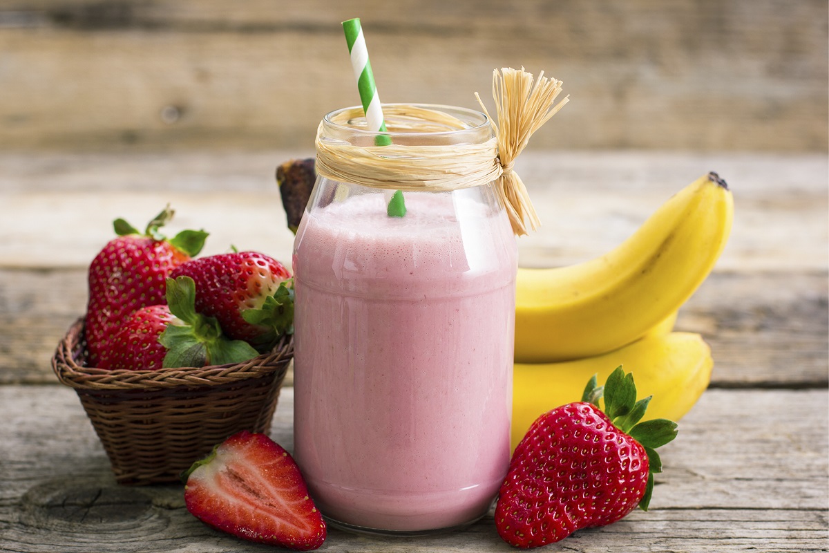 Strawberry banana pineapple smoothie