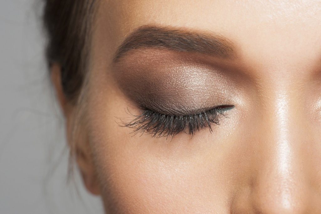 10 Tips for Choosing the Right Eye Shadow