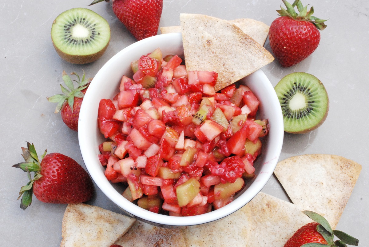 Fruit salsa and cinnamon chips