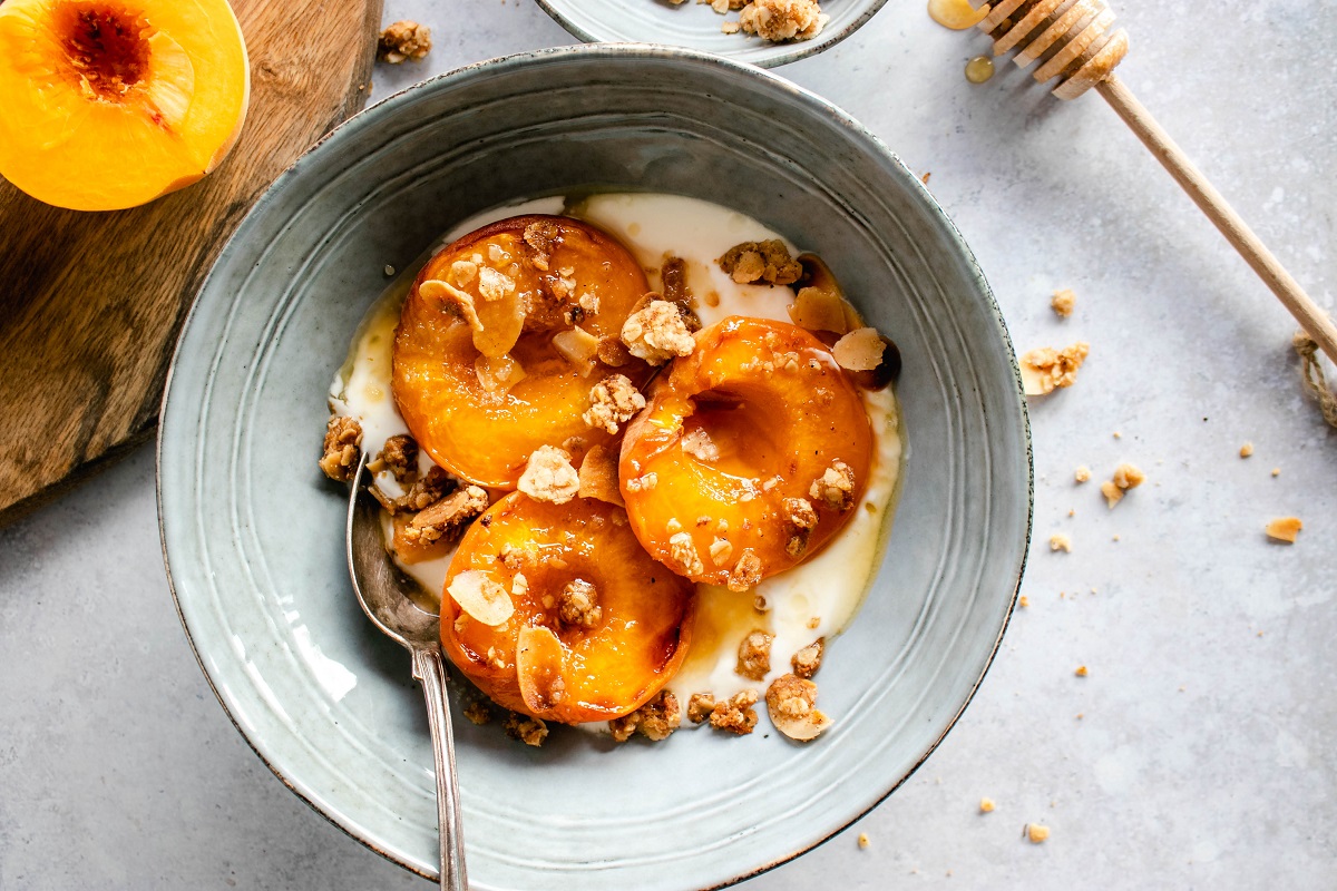 Roasted peaches