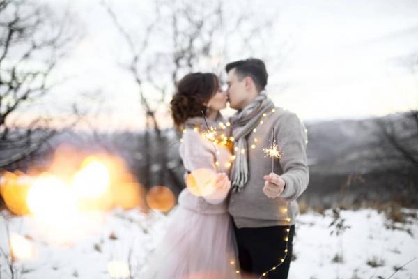 10 Most Unique Christmas Date Ideas