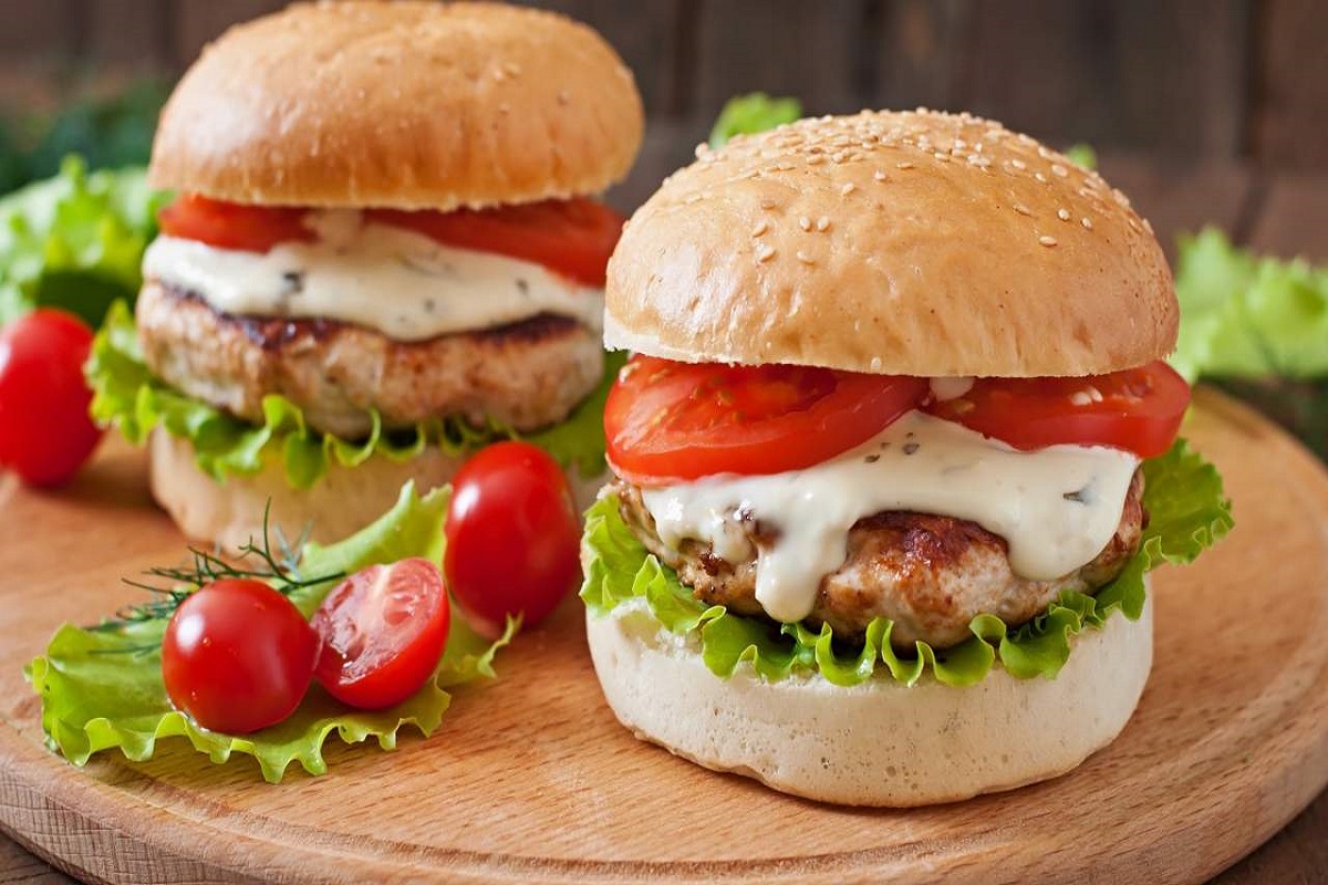 Turkey and Mozzarella Burgers