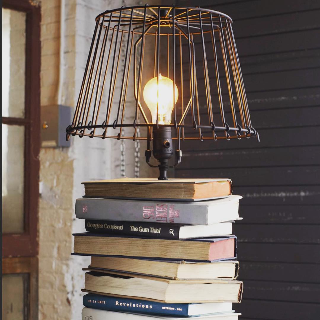 A book lamp