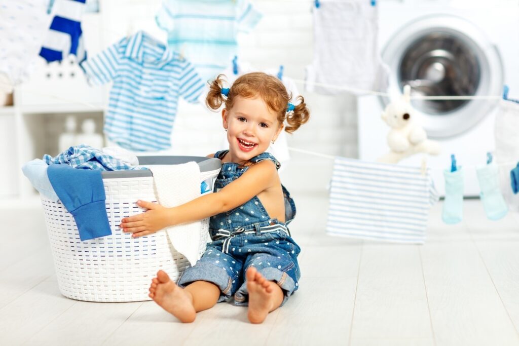 10 DIY Laundry Room Decorating Ideas