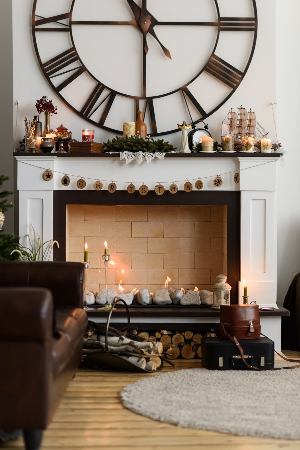 10 DIY Ways to Decorate Your Fireplace Mantel - Celebrate the Holidays