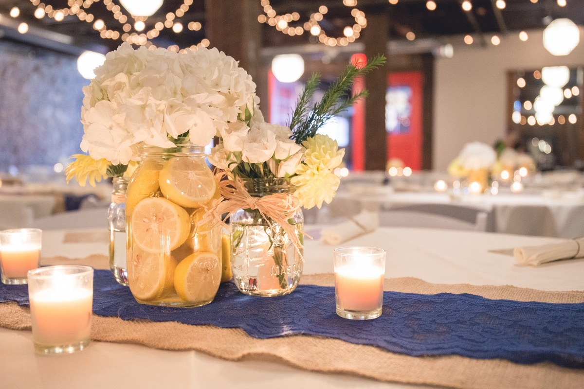 An earthy balance 10 Incredibly Beautiful DIY Table Runners