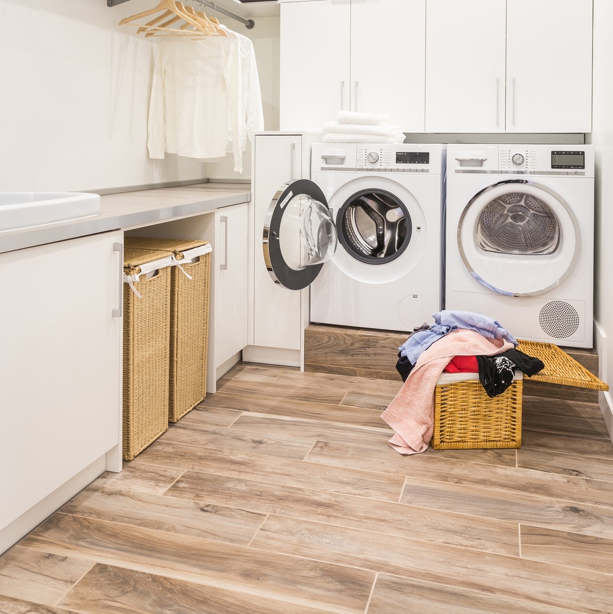 Laundry Room Decorating Ideas - Tidy Up