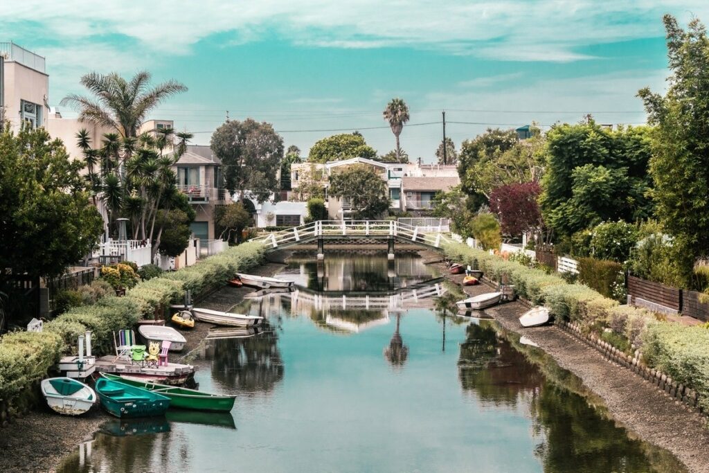 LA Attractions for Locals and Tourists Venice Canals