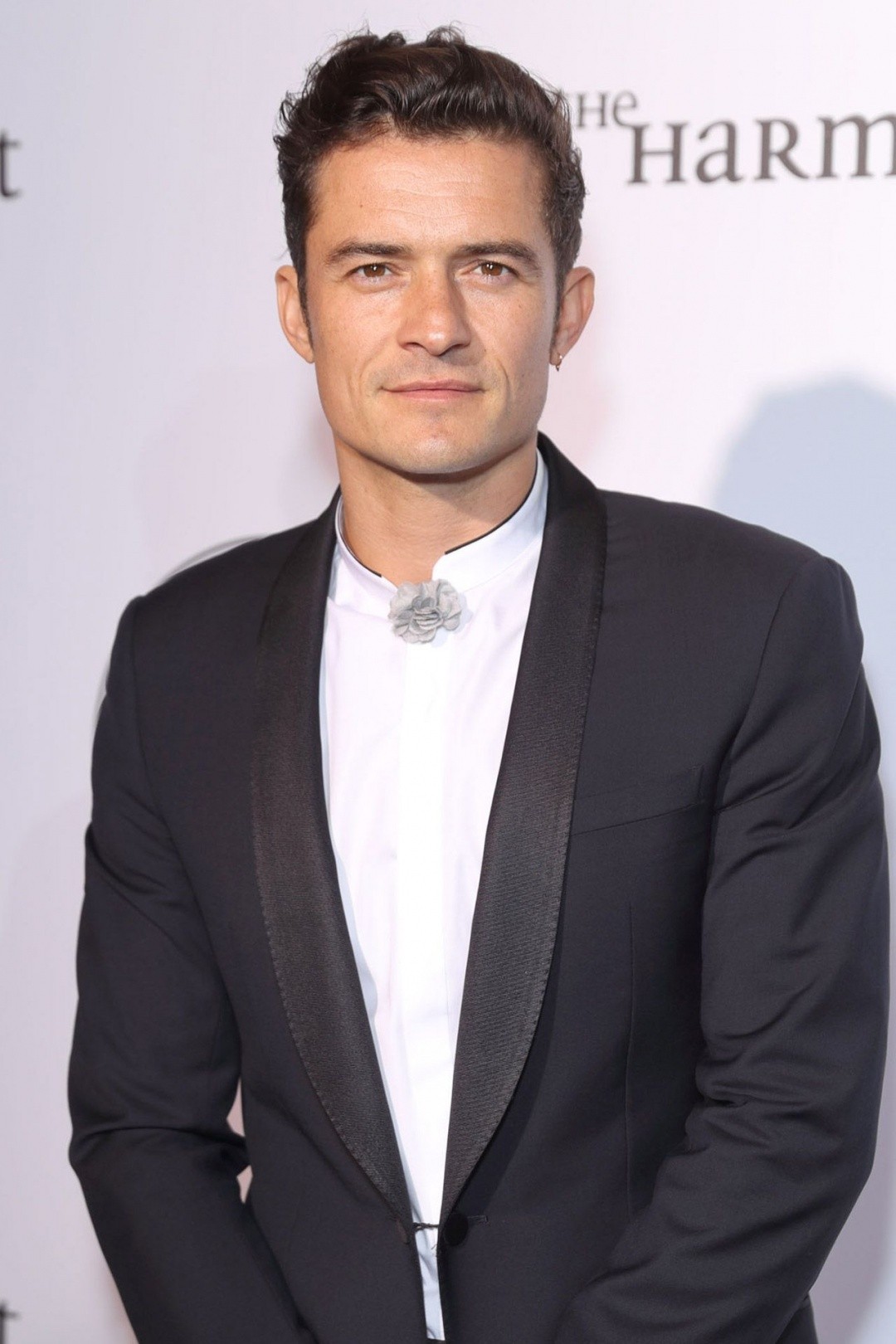 Orlando Bloom 10 Celebrities with the Extremely Gross Hygiene Practices