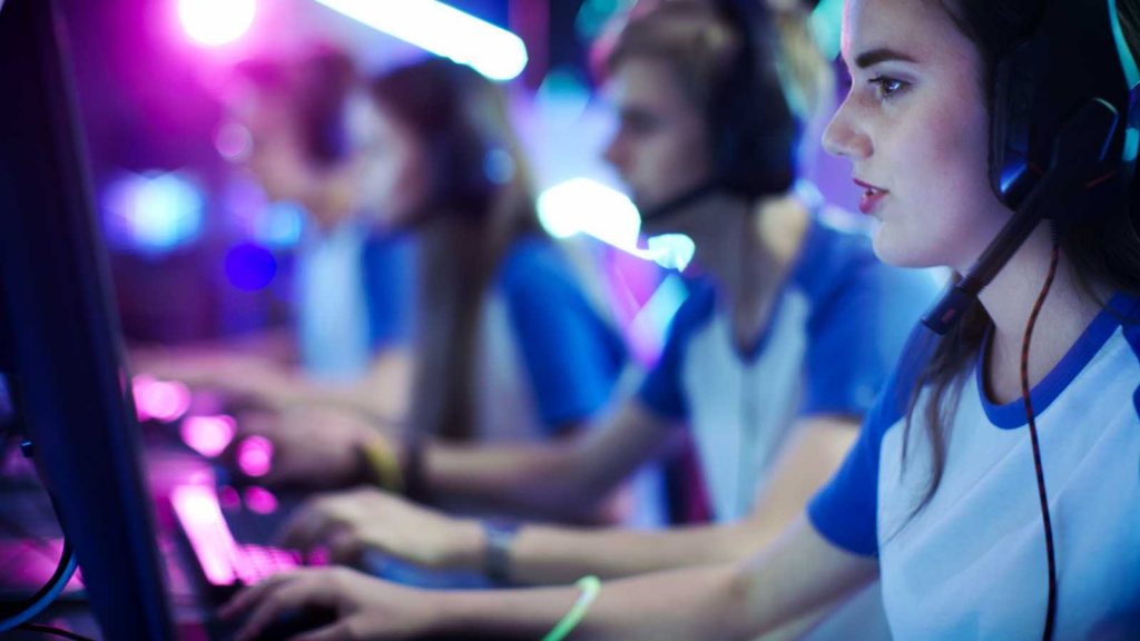 10 Influential Women In CoD eSports