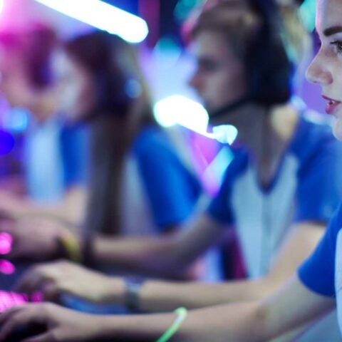 10 Influential Women In CoD eSports