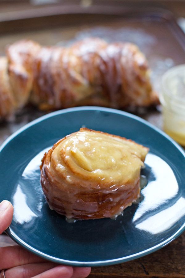 Cinnamon Roll Pull Apart Bread