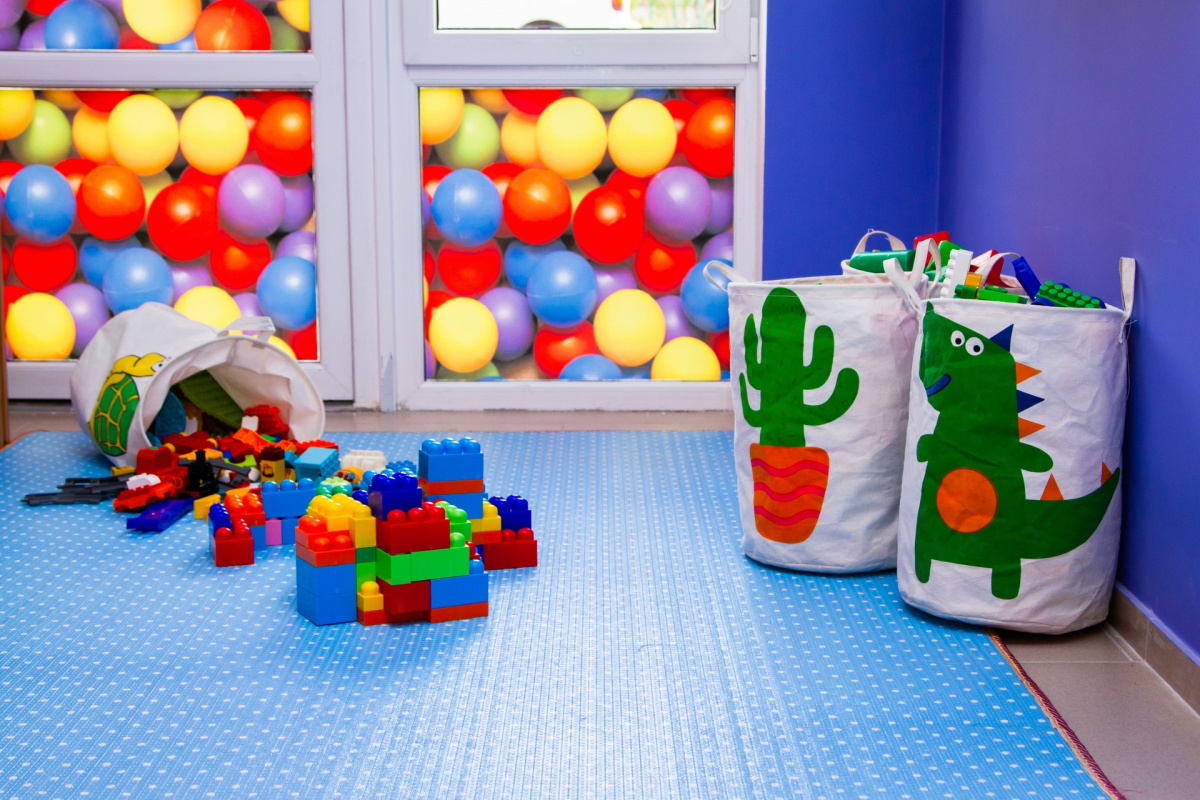 Make a colorful fabric toy basket