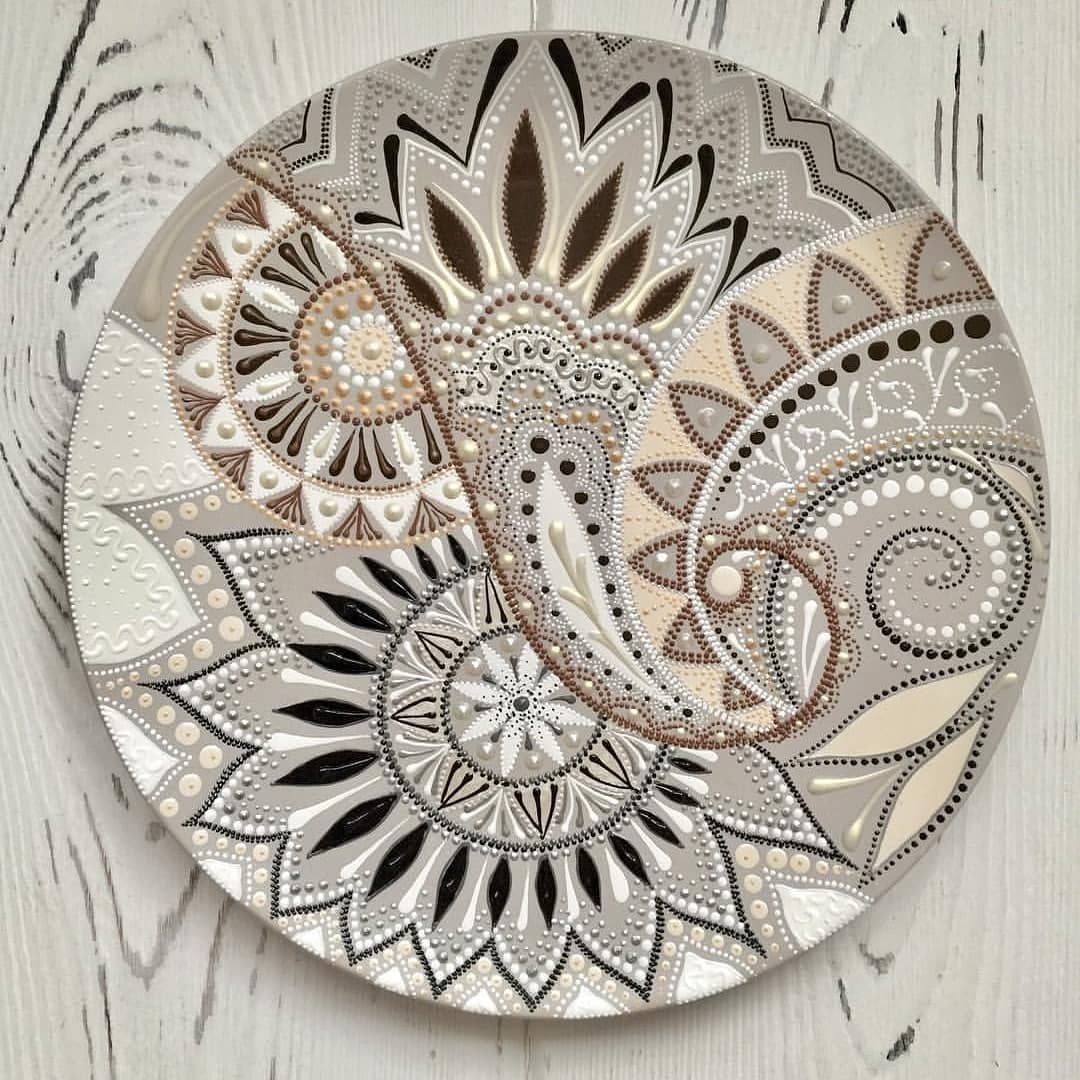 Paisley plates