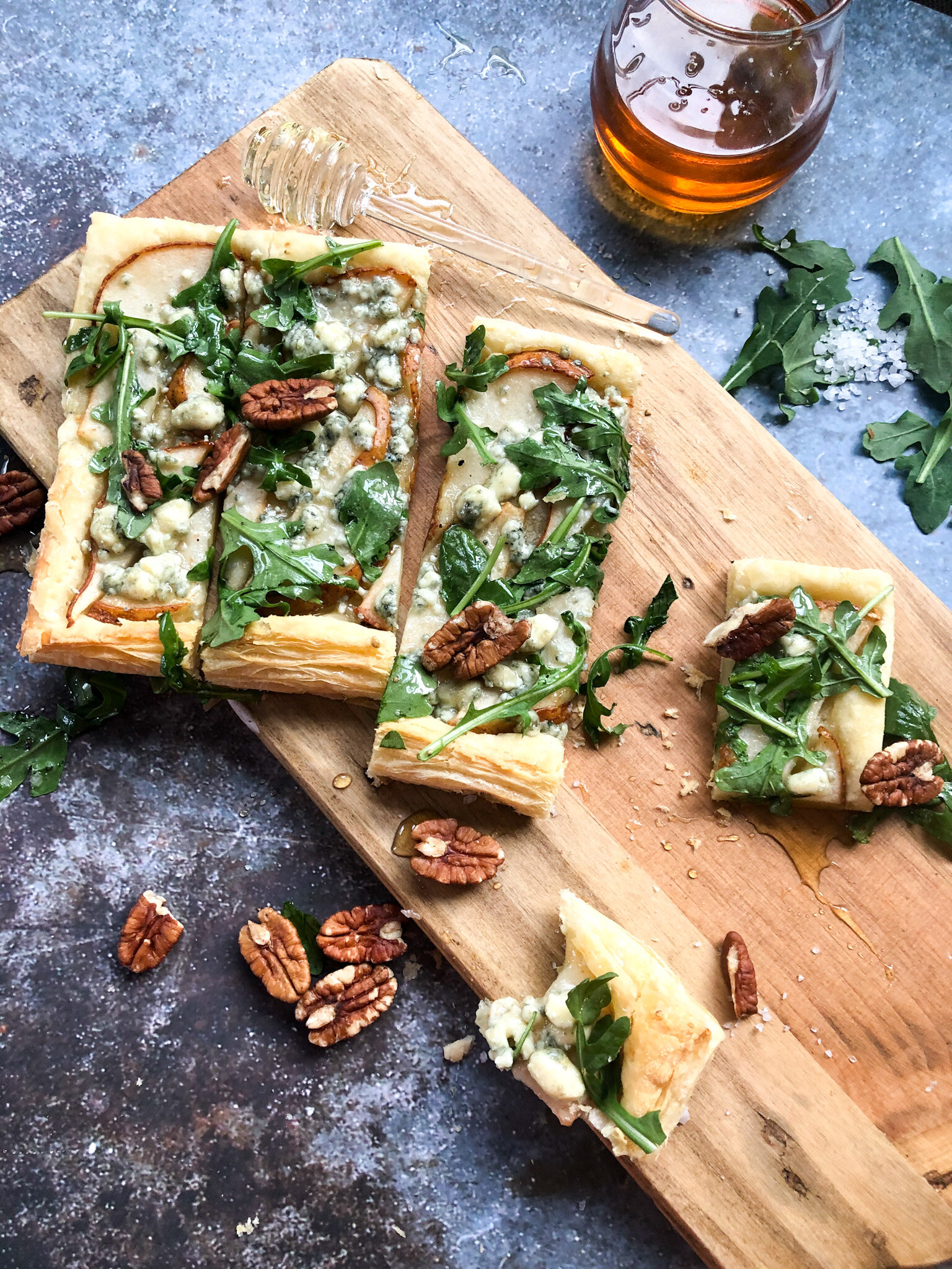 Caramelized Pear And Gorgonzola Flatbread