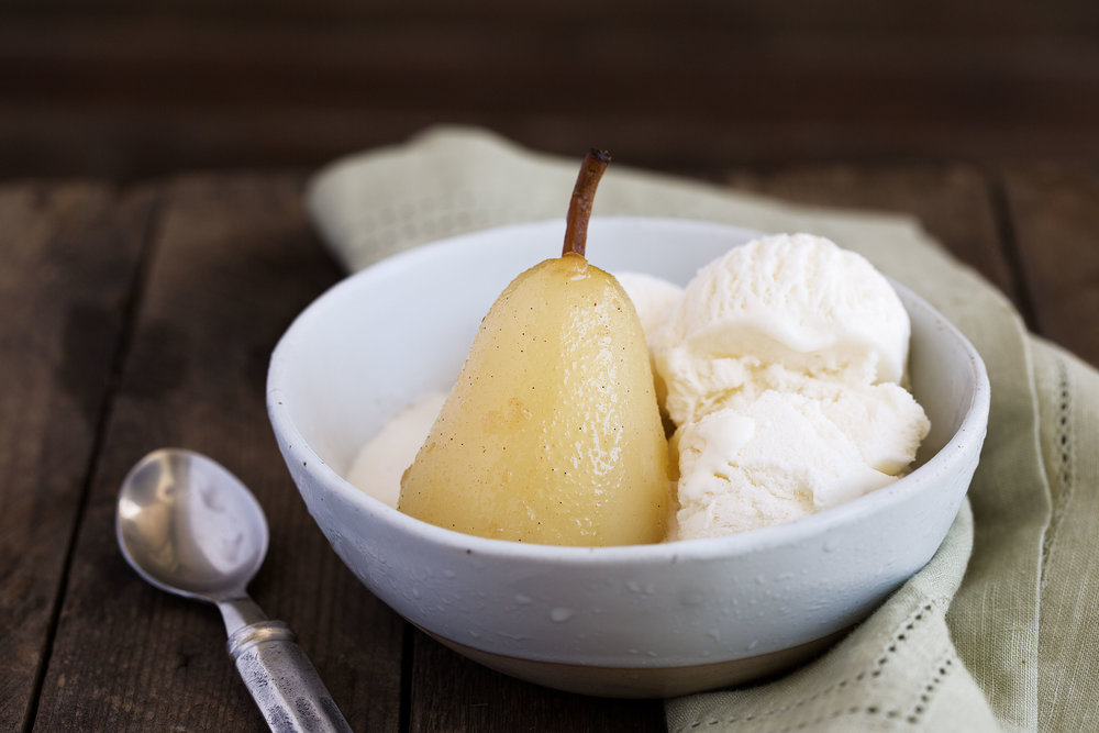 Vanilla-Poached Pears