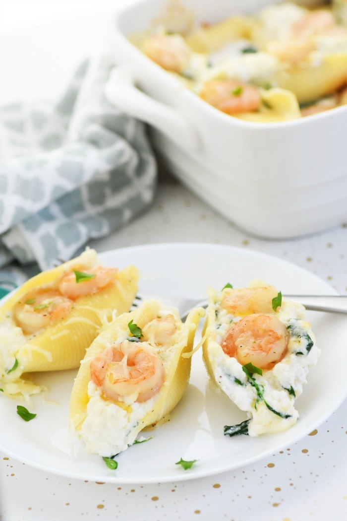 Creamy Seafood Stuffed Shells