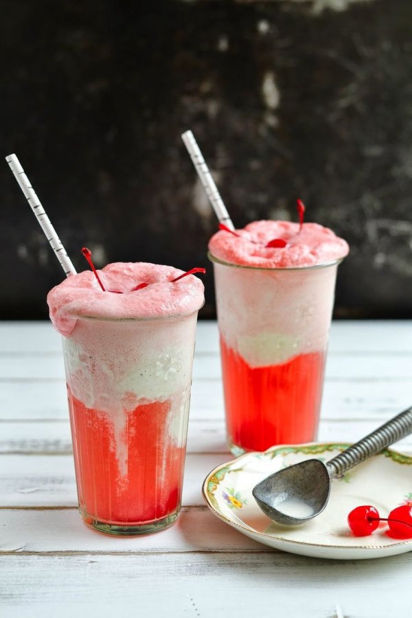 Dirty Shirley & Amaretto Ice Cream Float