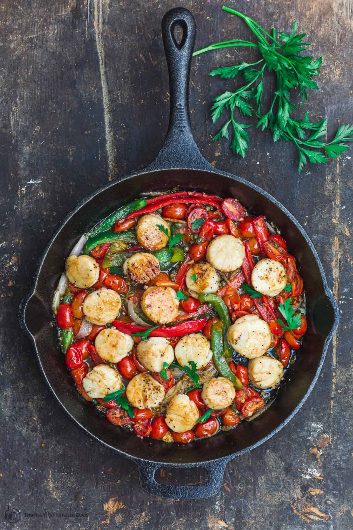 Easy Mediterranean-Style Scallops