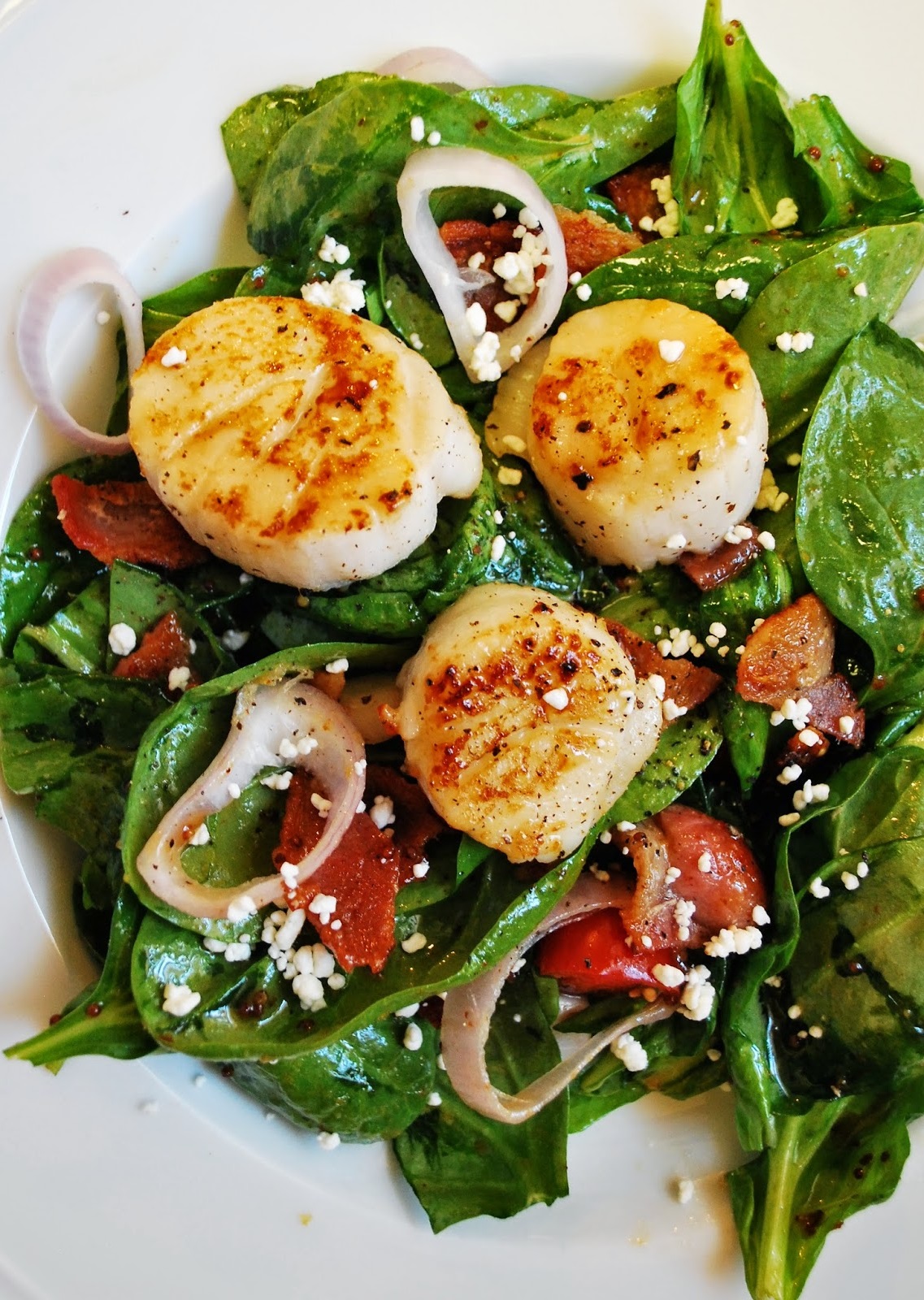 Pan-Seared Scallops With Bacon And Spinach