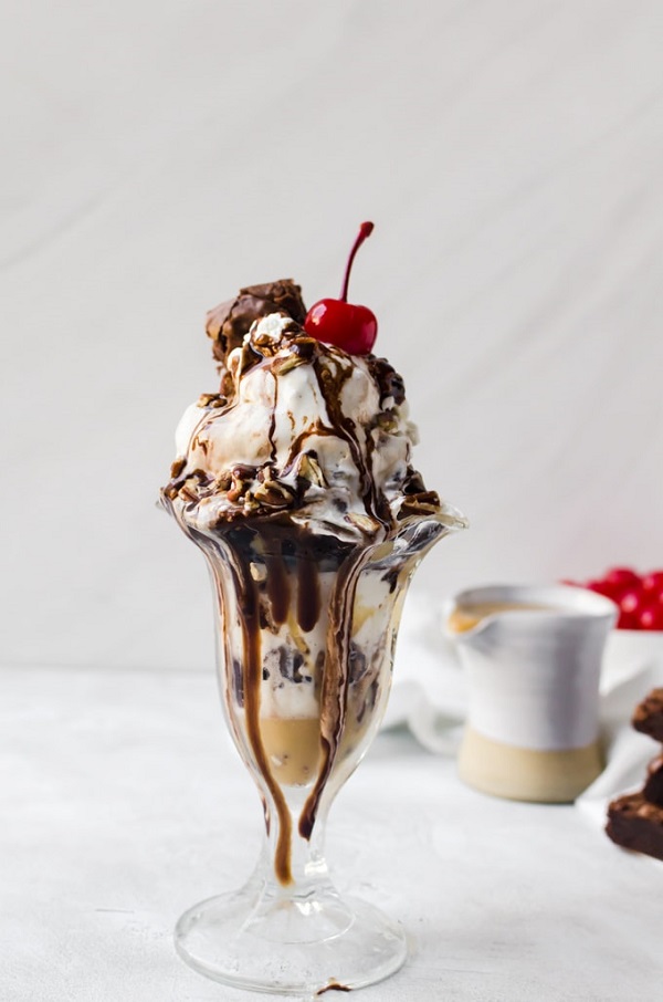 Brownie Sundaes