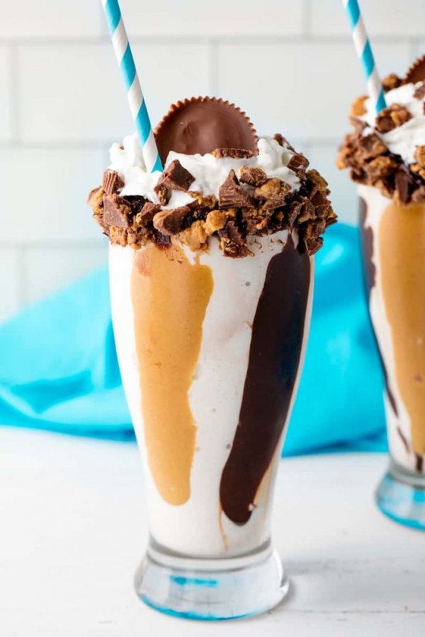 Chocolate Peanut Butter Swirl Milkshake