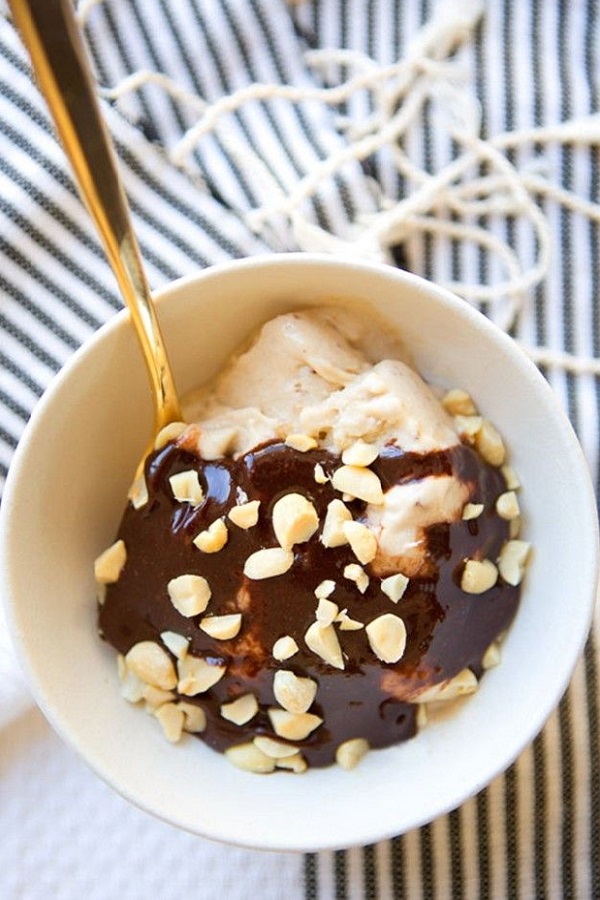 Ice Cream with Chocolate Caramel Sauce