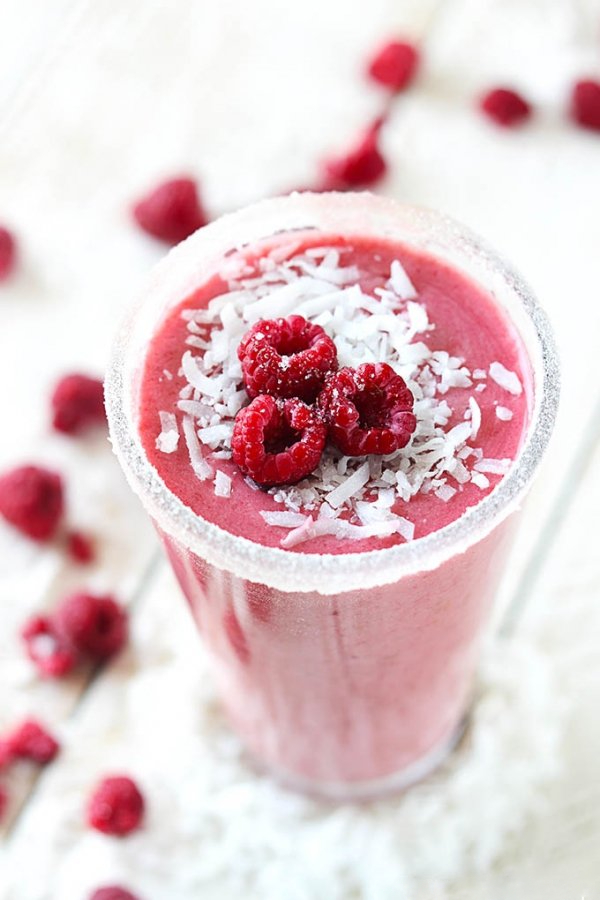 Raspberry Coconut Smoothie