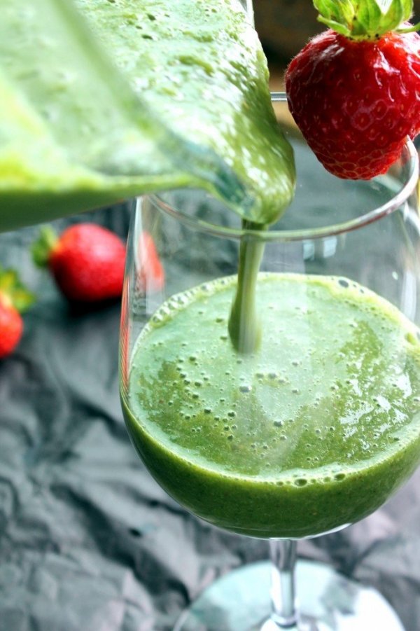 Strawberry Kale Smoothie