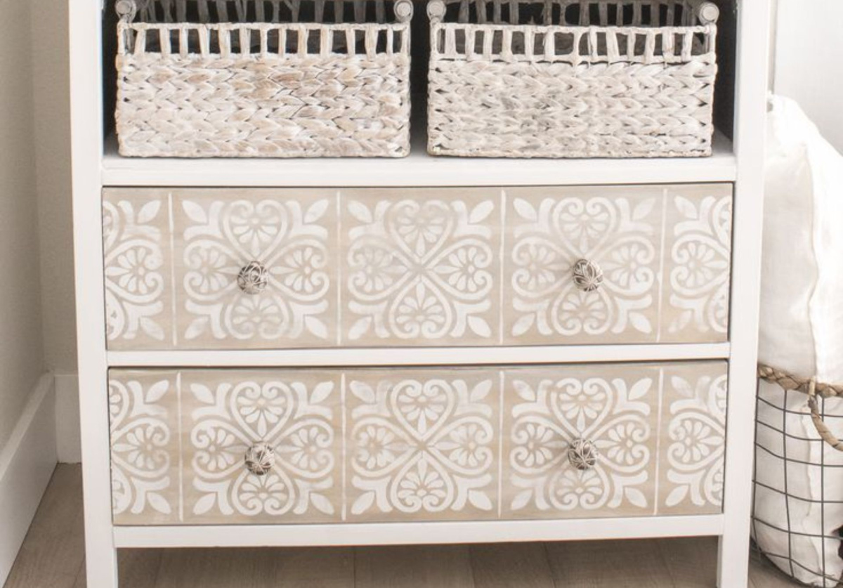 The lacy dresser