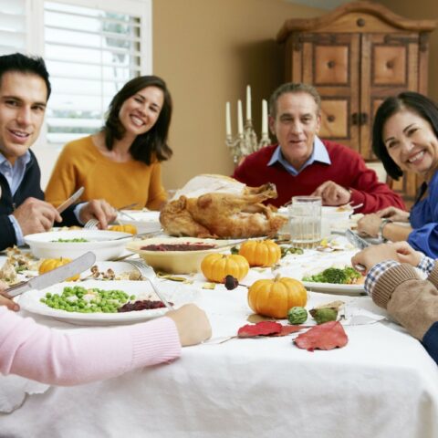 7 Smart Ways to Save Money on Thanksgiving Dinner