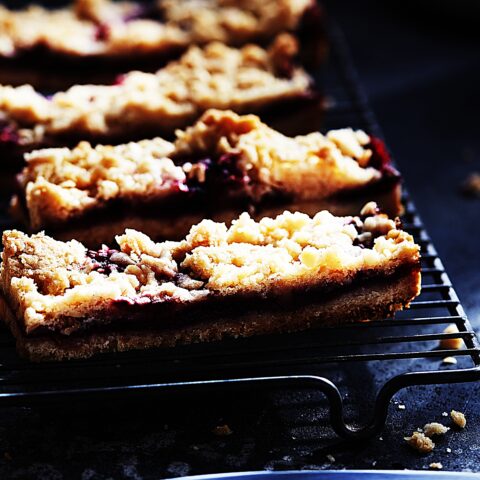 Meal photo - 3 Berry Crumble Bars