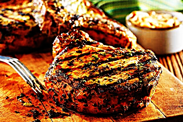 Meal photo - Grilled Pork Chops with Basil-Garlic Rub