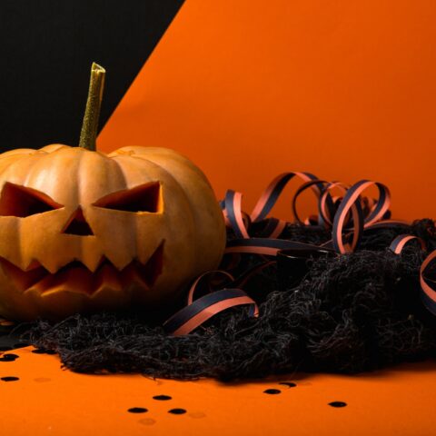 23 Simple and Cheap Ways to Celebrate Halloween