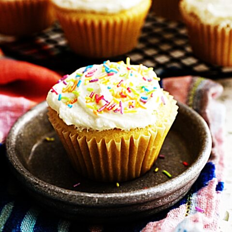 Meal photo - Basic Vanilla Cupcakes with Vanilla Buttercream