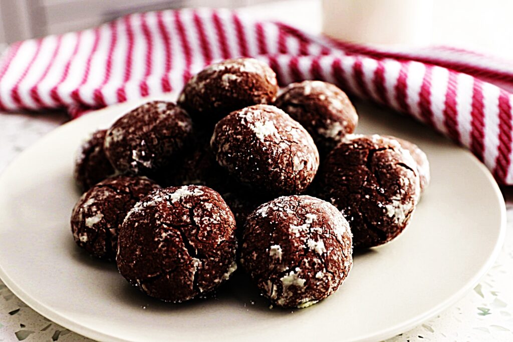 Meal photo - Chocolate Crinkle Cookies