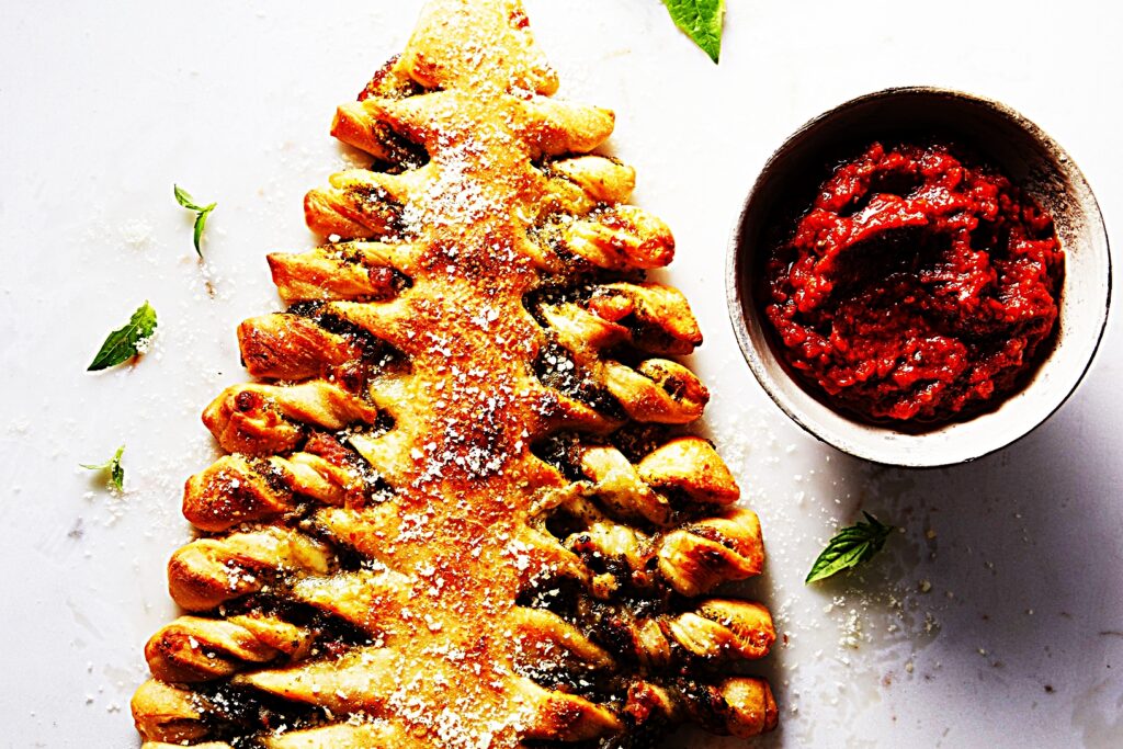 Meal photo - Christmas Tree Pull-Apart Pizza Bread