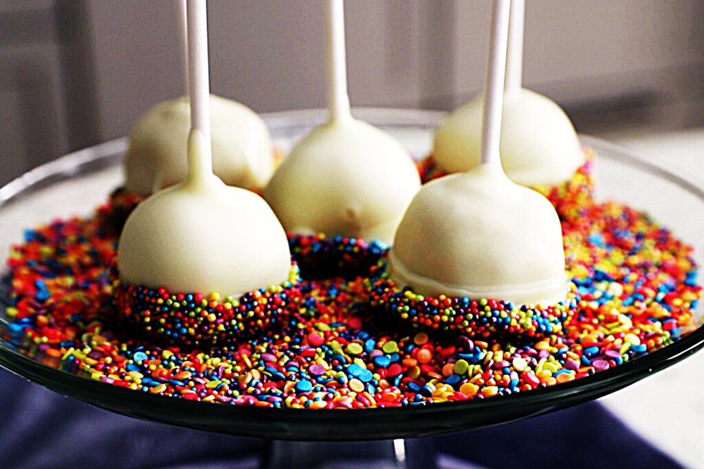 Meal photo - Easy Yellow Cake Pops